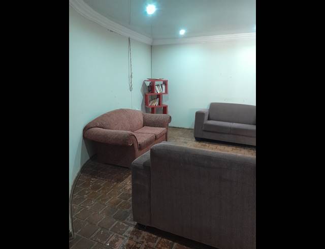 5 BEDROOM FREEHOLD FOR SALE IN THE ORCHARDS